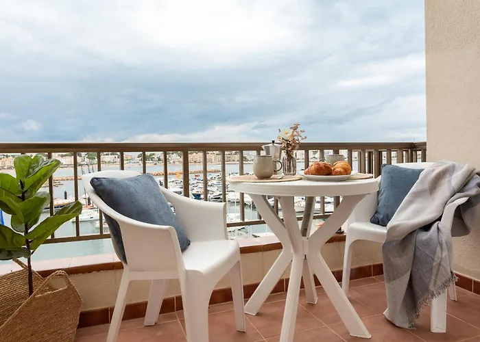 Estudio Con Terraza Lorena * L' Escala